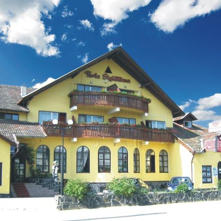 Motel Perla Sigheteana Sighetu Marmaţiei Buitenkant foto