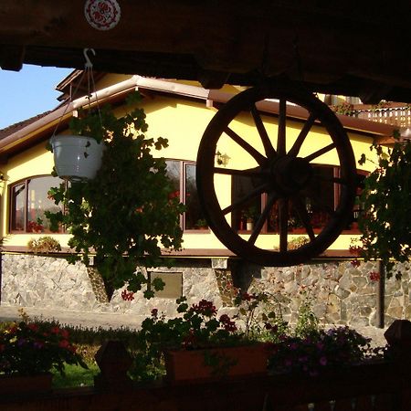 Motel Perla Sigheteana Sighetu Marmaţiei Buitenkant foto