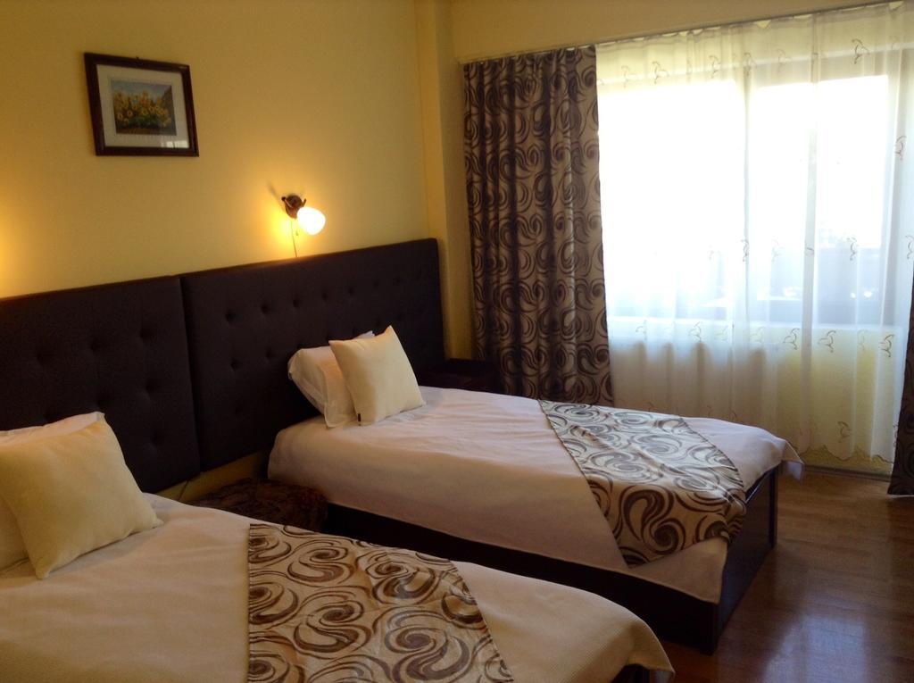 Motel Perla Sigheteana Sighetu Marmaţiei Kamer foto