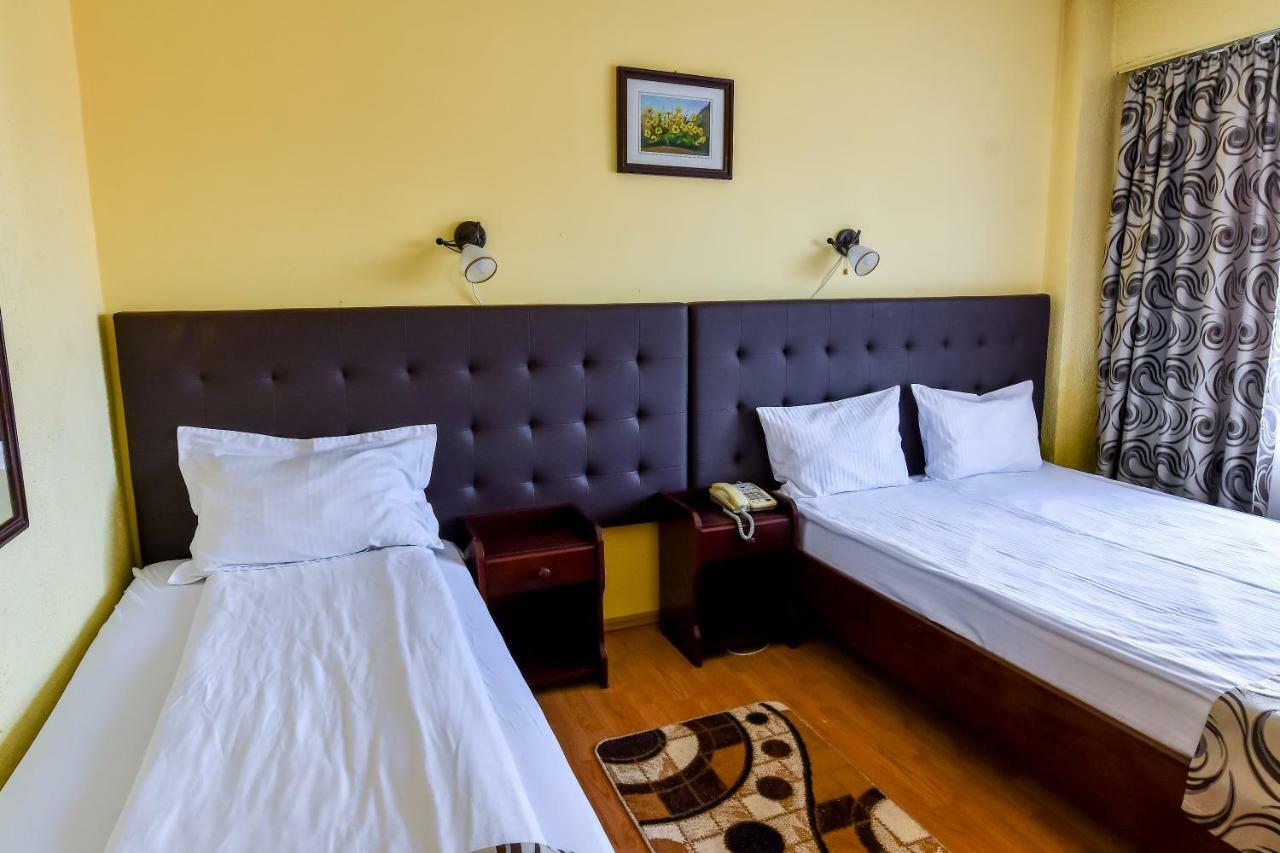 Motel Perla Sigheteana Sighetu Marmaţiei Buitenkant foto
