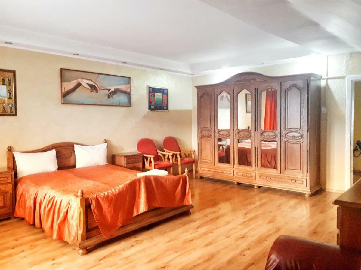 Motel Perla Sigheteana Sighetu Marmaţiei Buitenkant foto